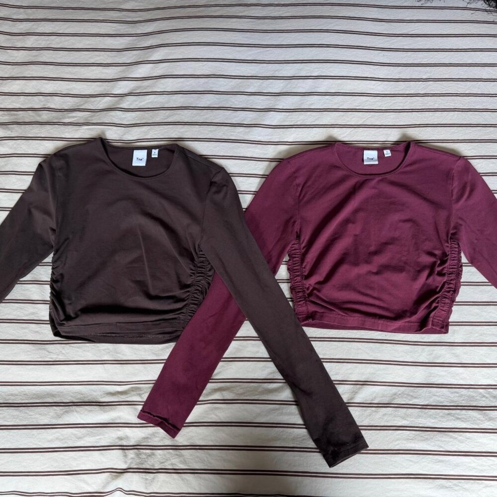 Aritzia Crop Top Duo β Dark Brown & Plum